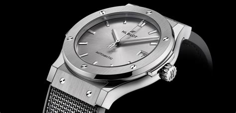 Hublot monochrome